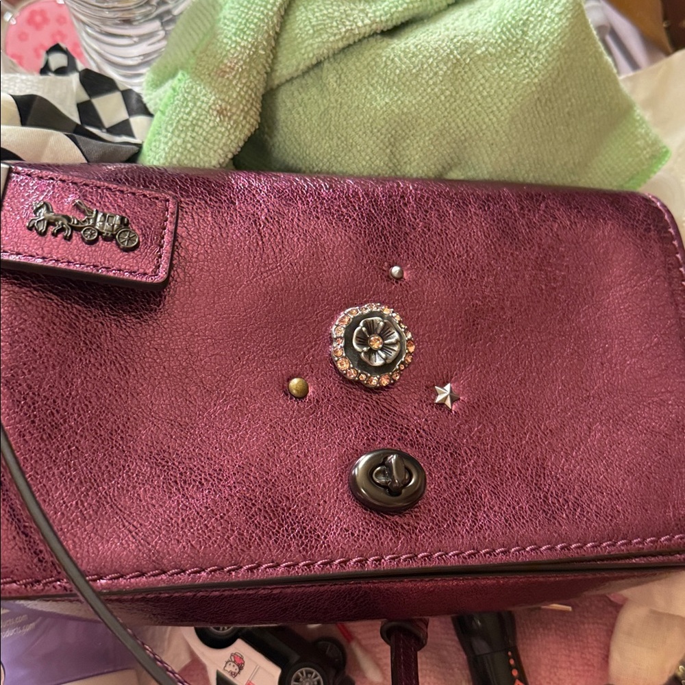 Coach Dinky Metallic Purple Pink Leather Kisslock Crystal Embellished Crossbody - Picture 10 of 10